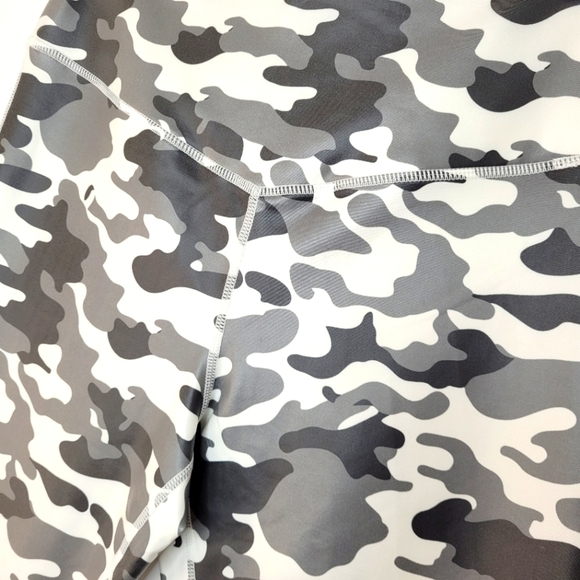 Electric Yoga High Rise Revolution Camo Leggings - Picture 2 of 11